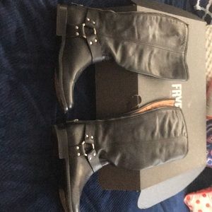 Frye Boots Phillip Harness Size 7.5 Black